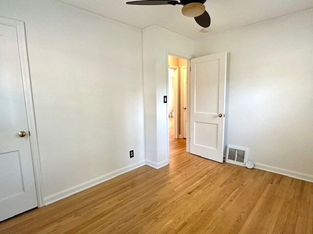 Foto del edificio - 4816 W 42nd 1/2 St