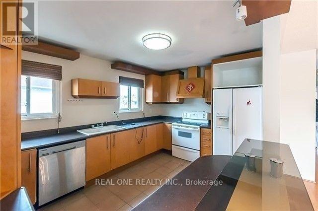 Building Photo - 27 Tuscarora Dr