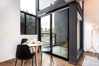 Building Photo - Line Lofts