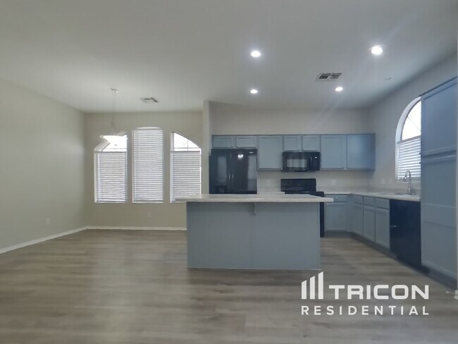 Foto del edificio - 5332 E Holmes Ave