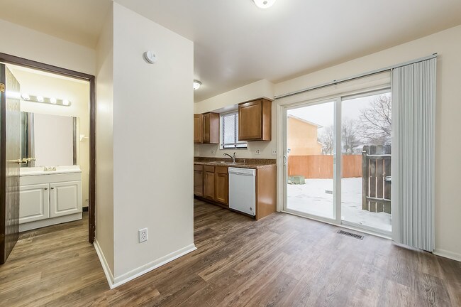 Foto del edificio - 1726 Riverbend Rd
