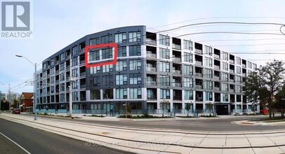 Building Photo - 690 King St W