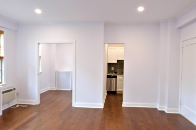 Foto del edificio - 2032 Belmont Rd NW