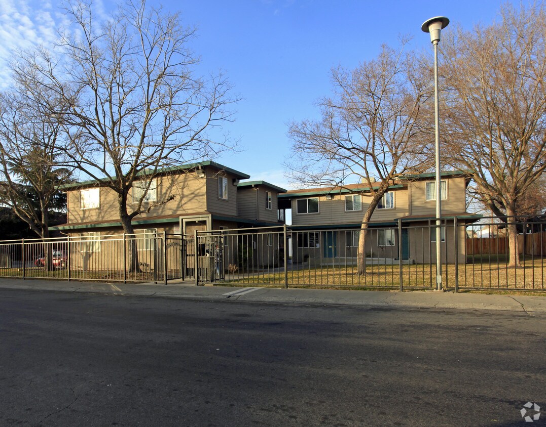 Building Photo - 5259 Young St