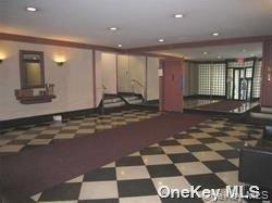 Foto del edificio - 102-40 67th Dr