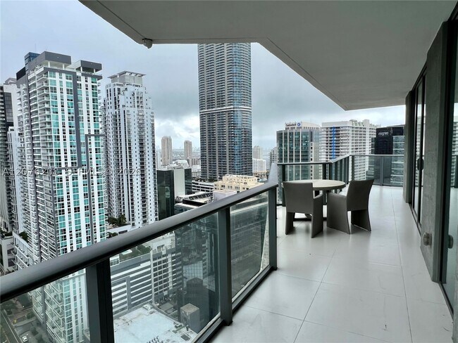 Foto del edificio - 1300 S Miami Ave