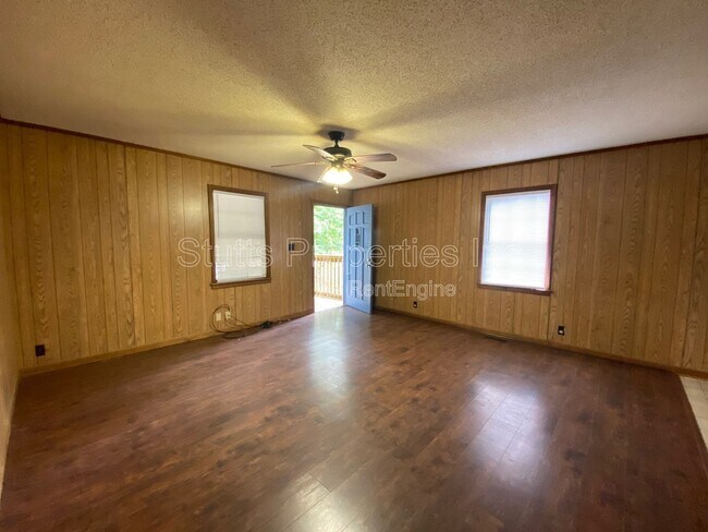 Foto del edificio - 3567 Blue Rd