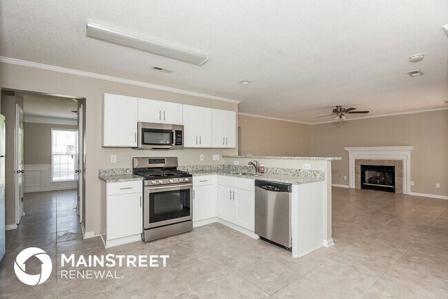 Foto del edificio - 202 Forest Pond Rd