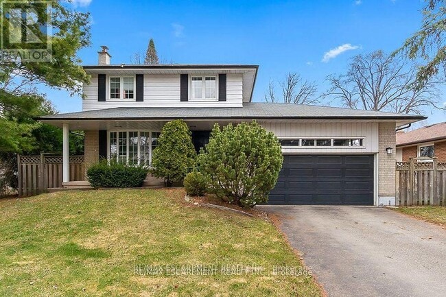 Building Photo - 561 Wingrove Crescent