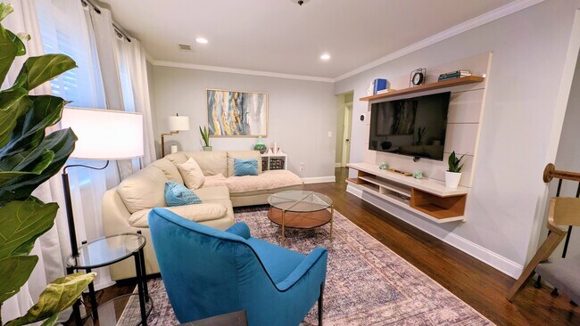 Foto del edificio - 831 Parkway Dr