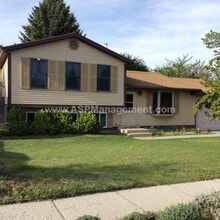 Building Photo - 2074 Newcastle Dr