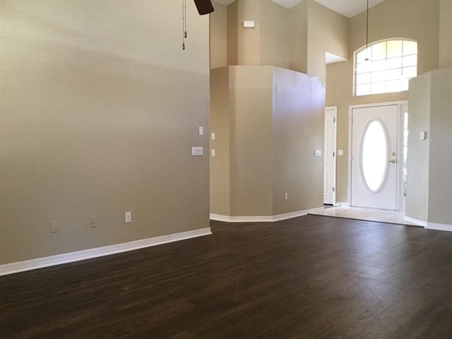 Building Photo - 1591 Crawford Dr