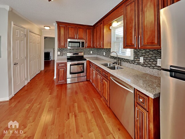 Foto del edificio - 613 Jordan Ridge Ln