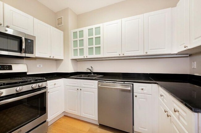 Foto del edificio - 3 bedroom in New York NY 10016