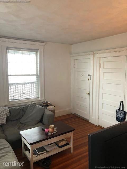 Building Photo - 1 br, 1 bath Condo - 293 Nahant Rd