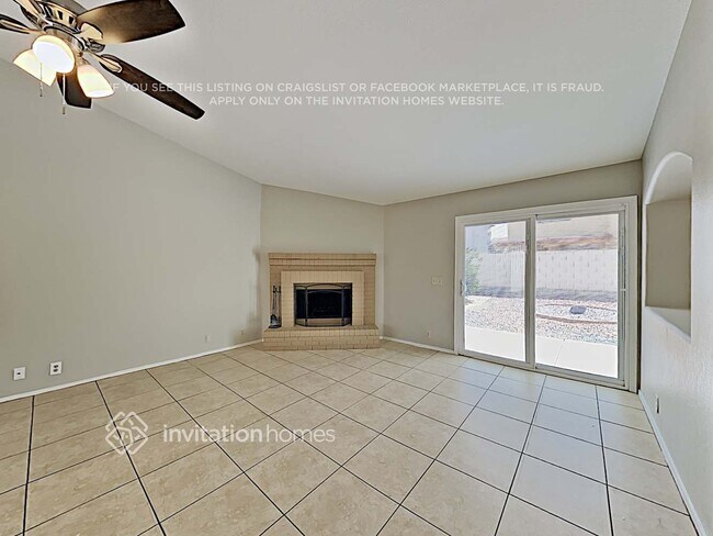 Foto del edificio - 4643 N 100th Ave