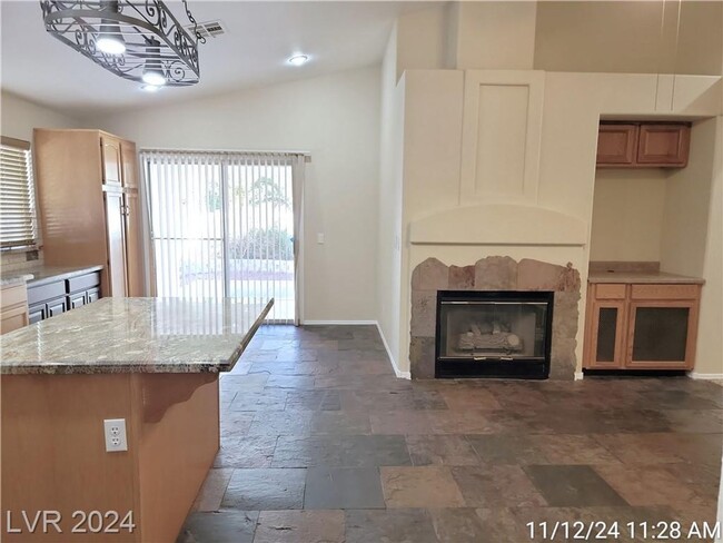 Building Photo - GREEN VALLEY RANCH BEAUTY LOCATED IN GATED...