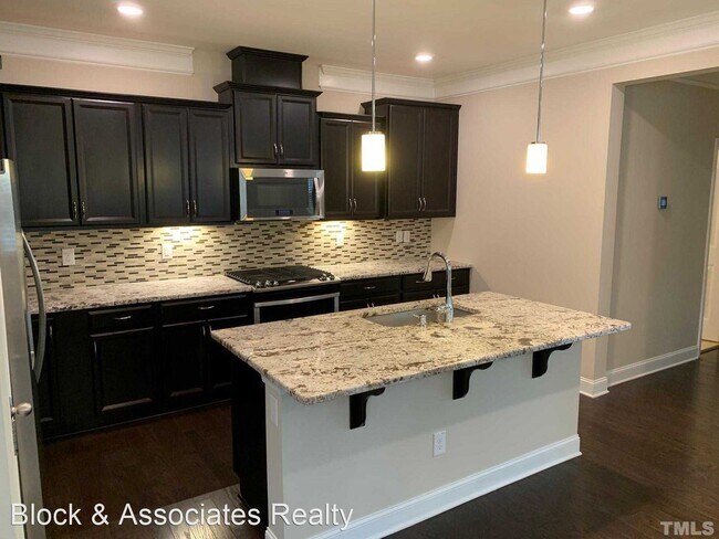 Building Photo - 4 br, 3 bath House - 1531 Glenwater Drive