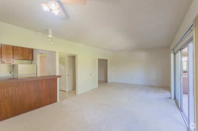 Interior Photo - Lake Terrace Apartments