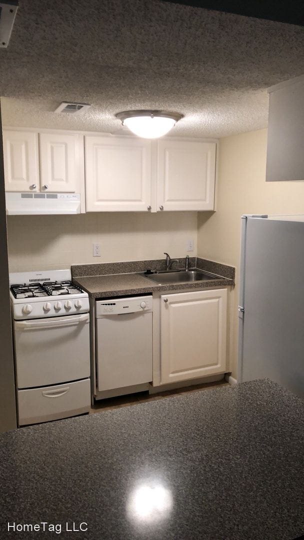 Building Photo - 109 Oyster Bay Cir