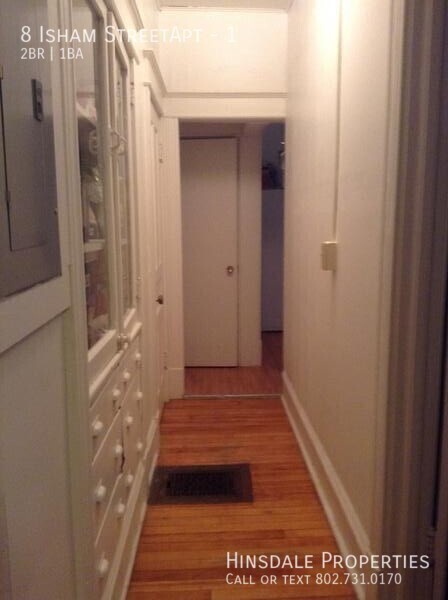 Building Photo - 8 Isham St
