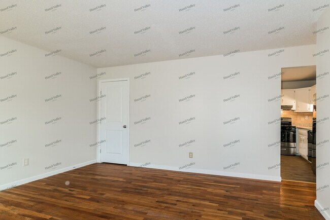 Building Photo - 11812 La Padera Ln