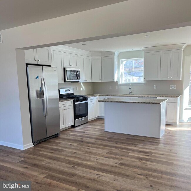 Foto del edificio - 7 Maloney Ave