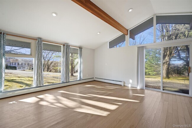 Foto del edificio - 12 Flintlock Ridge Rd