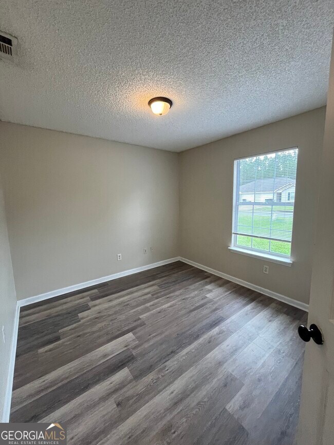 Foto del edificio - 44 Talbot Ct