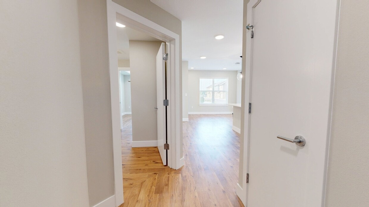 Photo - Flatiron Flats Apartments