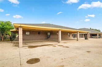 Building Photo - 4006 N Inspiration Rd