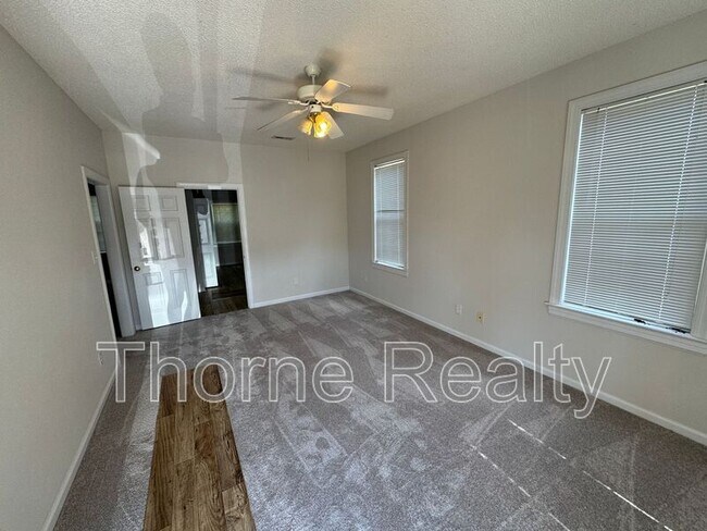 Foto del edificio - 1141 Deerchase Dr