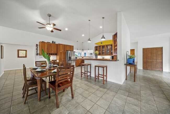 Foto del edificio - North Shore Tropical Hale | Spacious w/ Private Pool & Tropical Garden