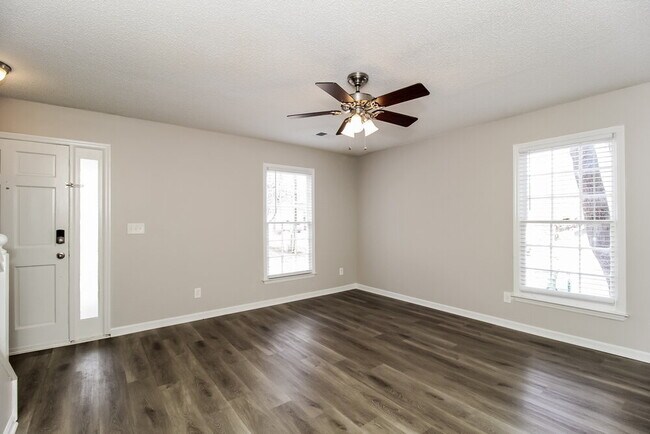 Foto del edificio - 5196 Olde Mill Dr NE