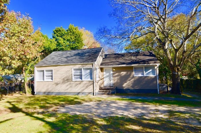 Primary Photo - 3BR/1BA - Total Electric - Section 8 OK!