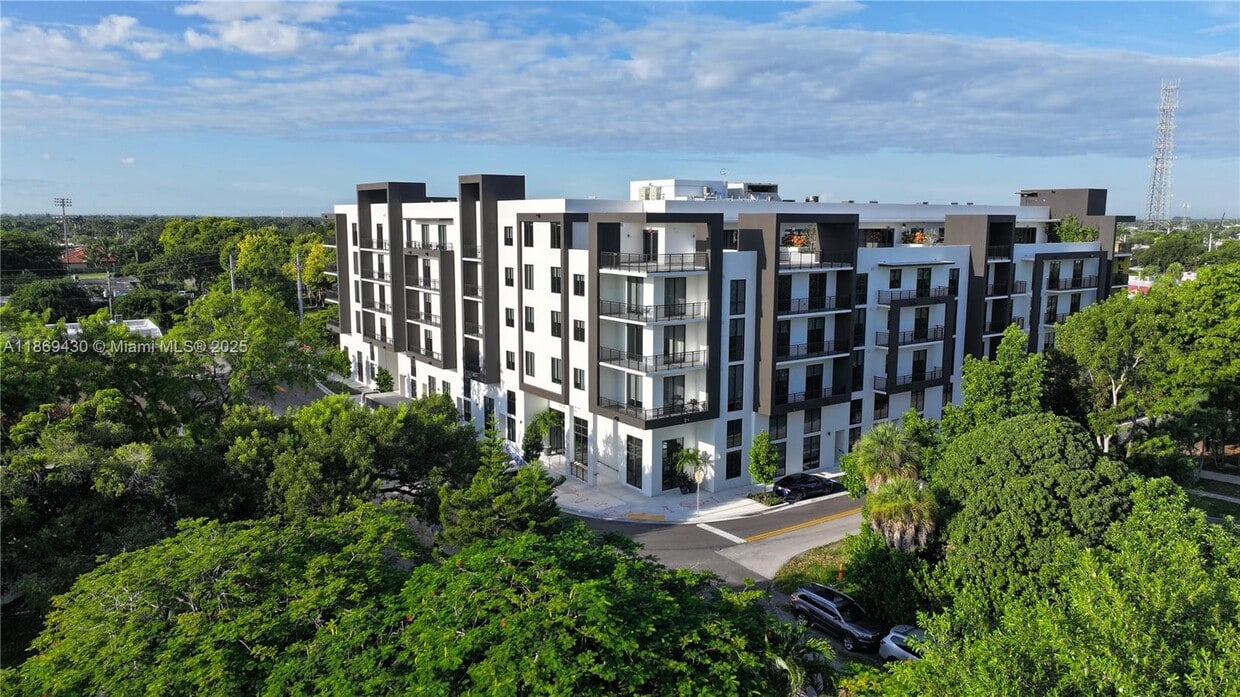 Foto principal - 18300 SW 98th Ave