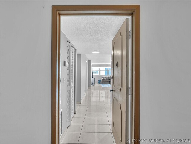 Foto del edificio - 1410 S Ocean Dr