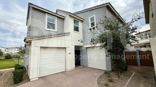 Building Photo - 4839 S Ferric