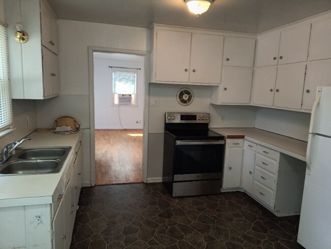 Foto del edificio - 2417 12th Ave Ct