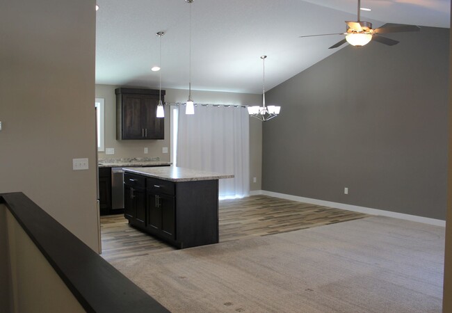 Foto del edificio - Single Family Home - Great location!