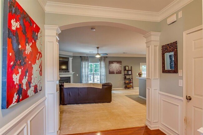 Foto del edificio - Charming 3 bedroom, 2.5 bath home located in the Lismore Park community.