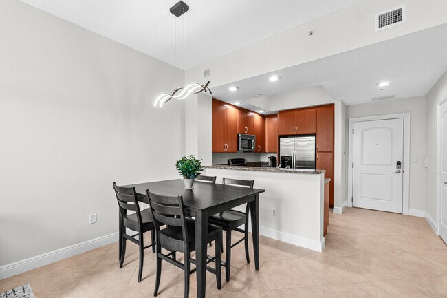 Foto del edificio - 701 S Olive Ave