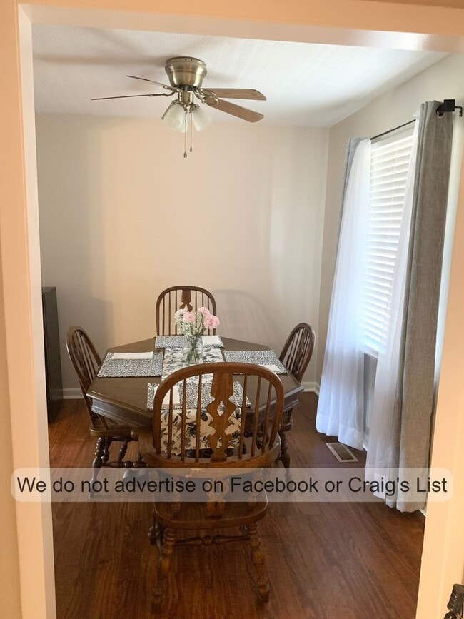 Building Photo - Farmington - Butterwood Circle