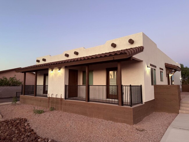 Building Photo - 271 S Avenue A