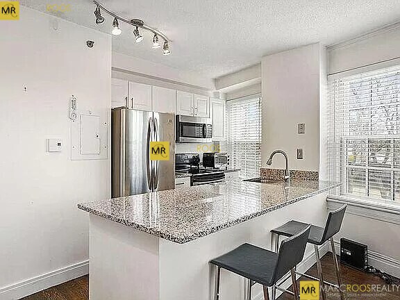 Foto principal - 534 Beacon St