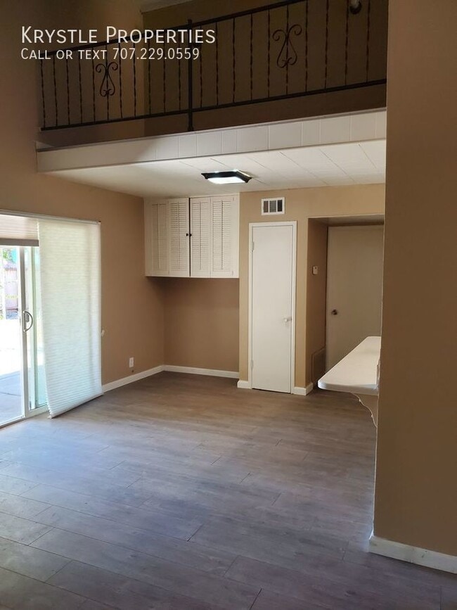 Building Photo - *Offered  by Krystle Property Management e...