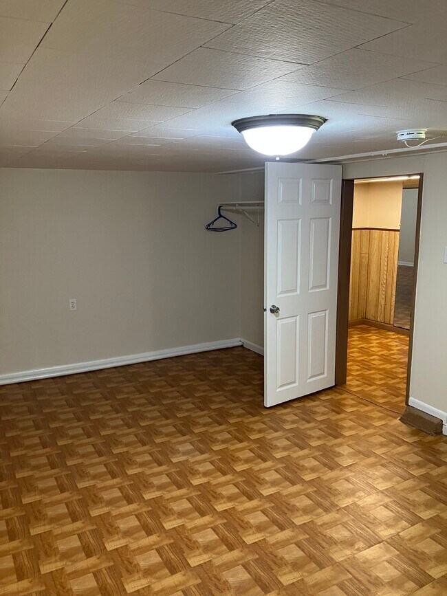 Bedroom - 5027 S Latrobe Ave