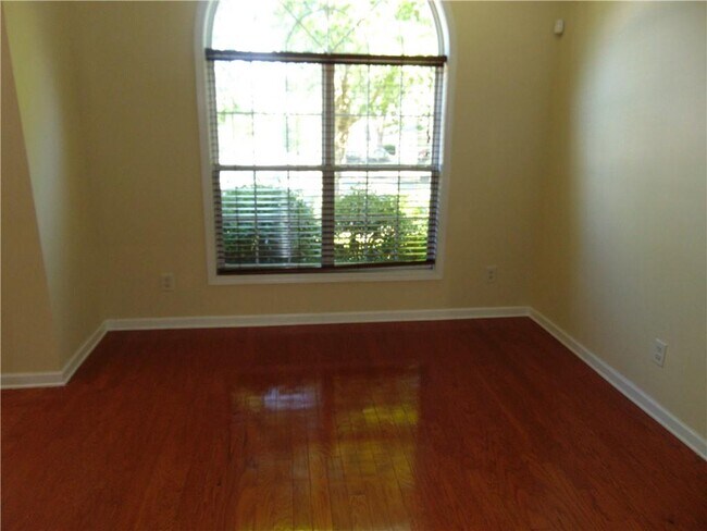 Foto del edificio - 658 Parc River Blvd