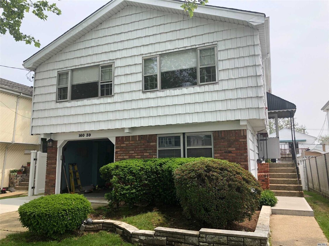 Foto principal - 160-39 85th St
