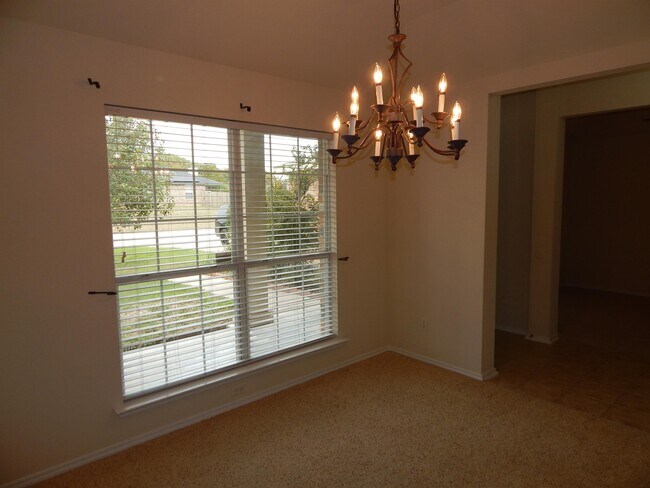 Building Photo - 2041 Rain Dance Loop